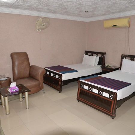 Step Inn Hotel Sukkur المظهر الخارجي الصورة